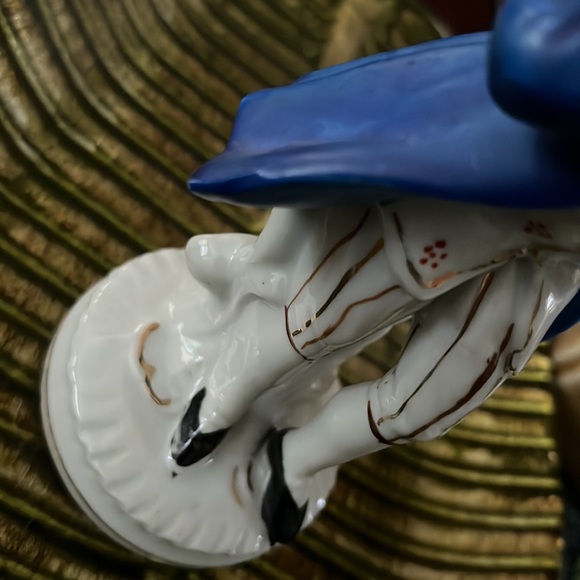 Decorative Figurine 8 inches High - Picture 14 of 14